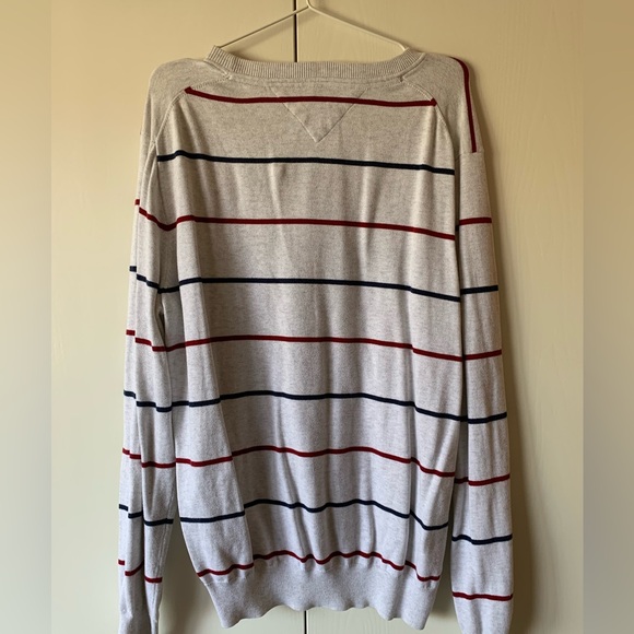 Oversized, soft Tommy Hilfiger Pima Cotton Sweater - Picture 2 of 6